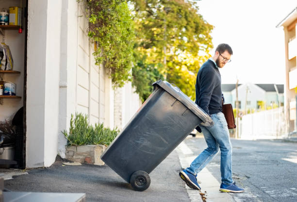 Best Construction Debris Removal  in Estherville, IA