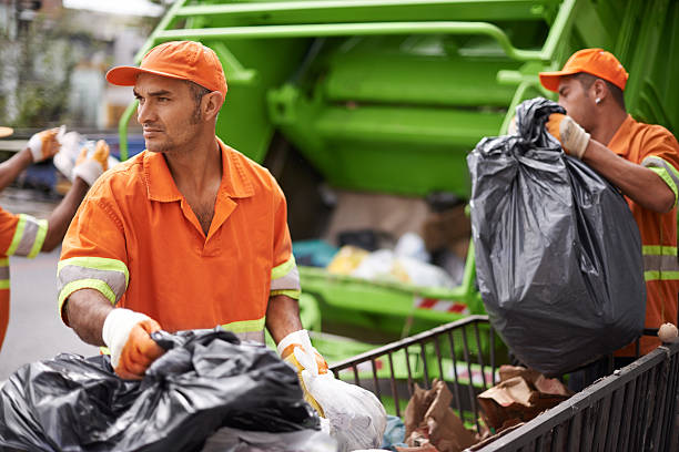 Best Construction Debris Removal  in Estherville, IA